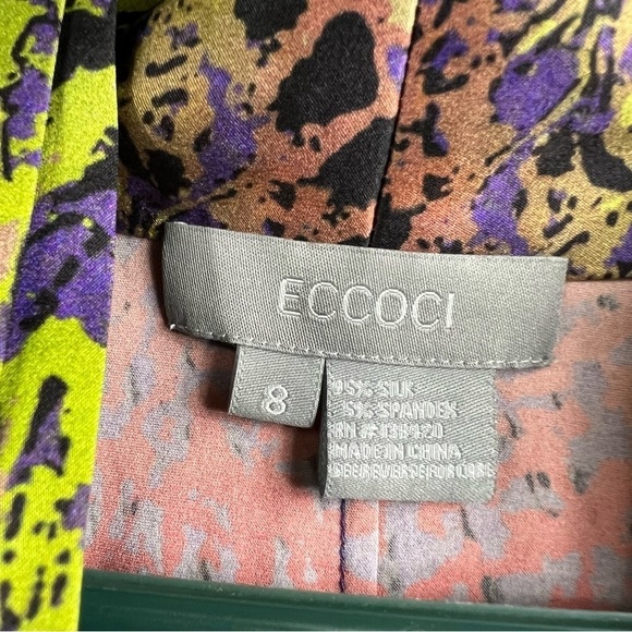 Eccoci silk blend short sleeve V-neck fitted blouse Sz 8 - Picture 5 of 7